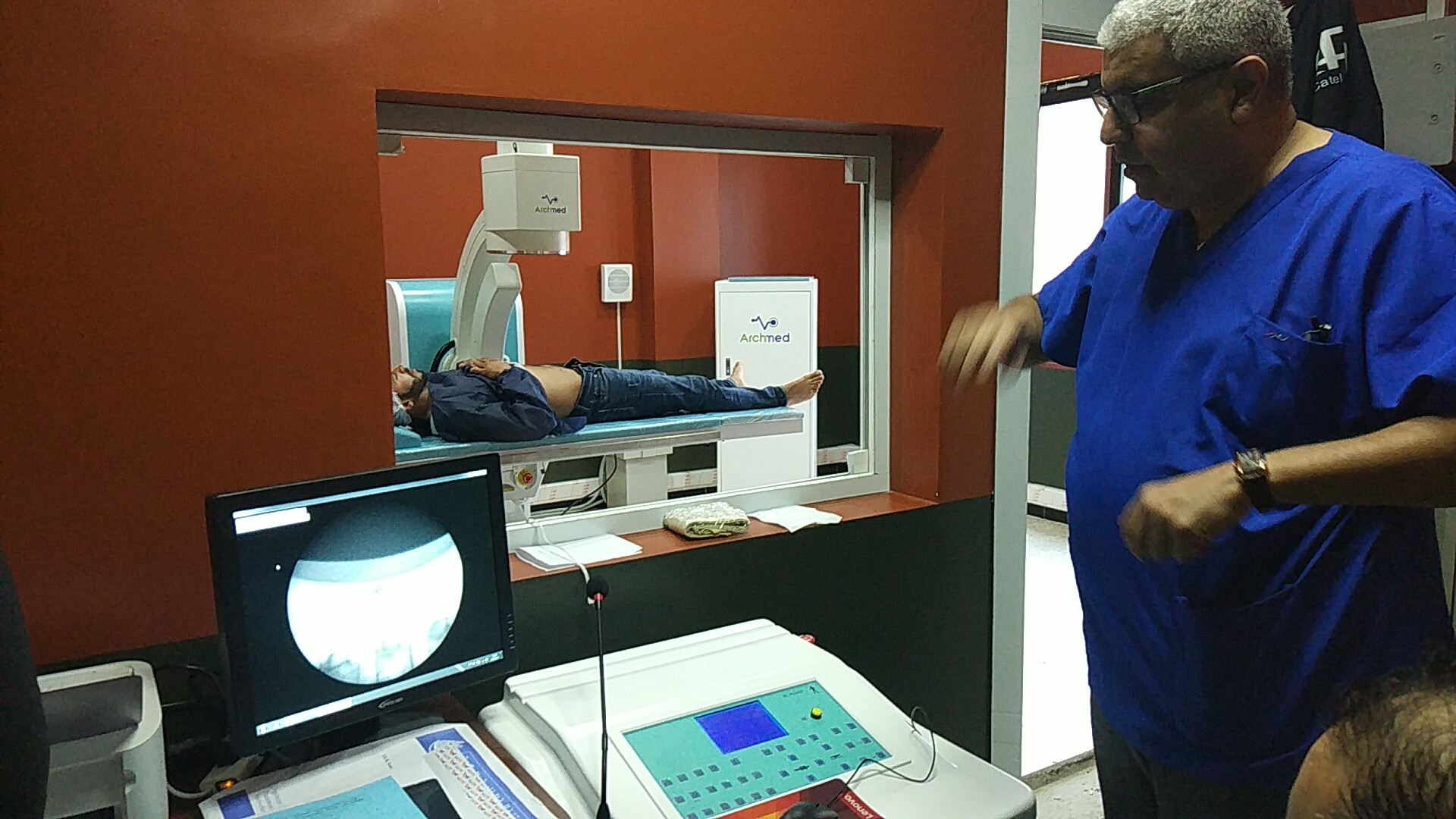 16EEEEC9A2A564407DFD503DFF758A99