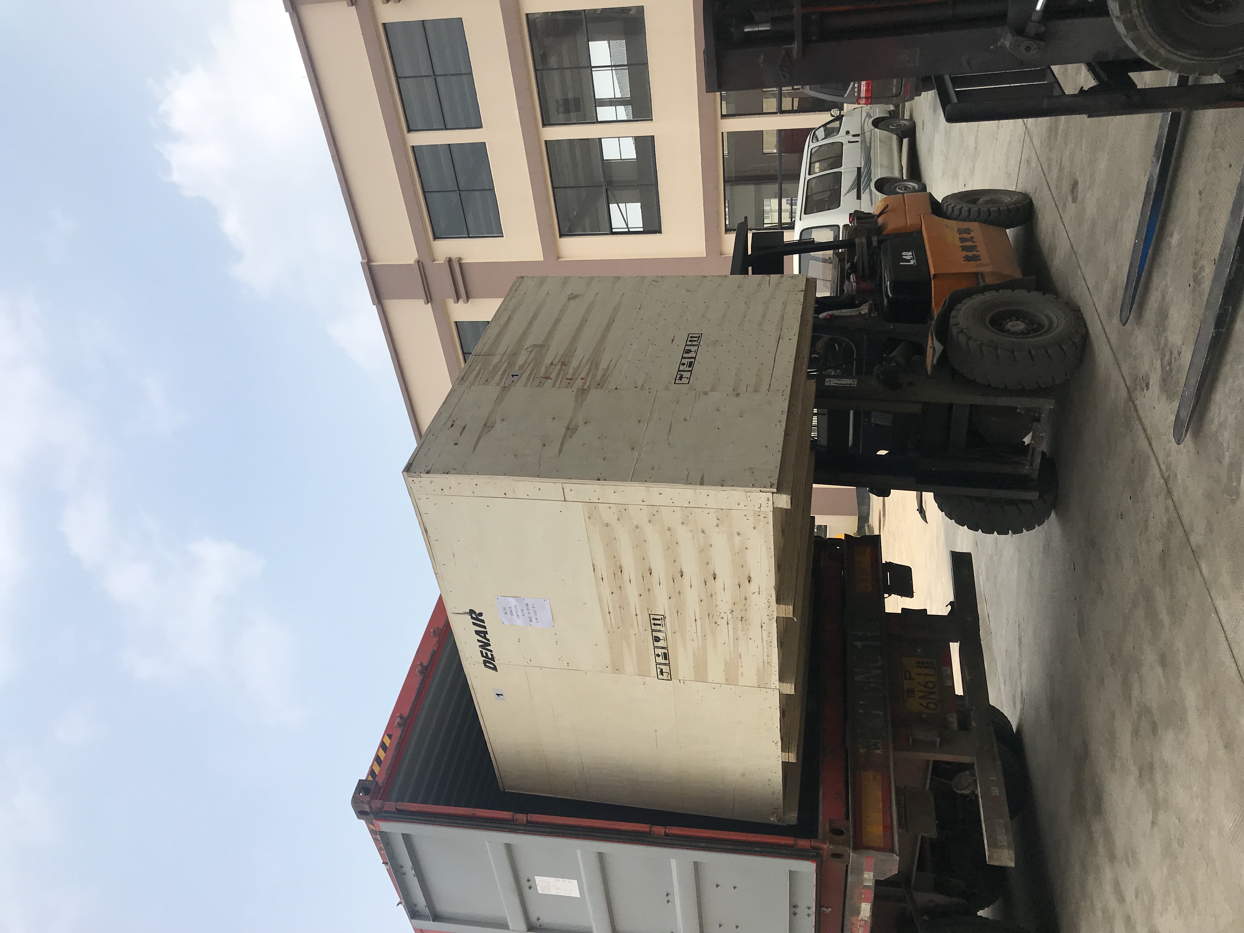 9DD7CA075D55F0BBBDB6056D250CF7E3